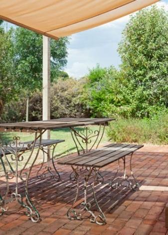 Saltaire Cottages - Accommodation Nelson Bay 3