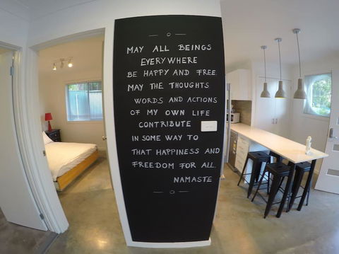 Salty Kisses Holiday House - Accommodation Nelson Bay 3