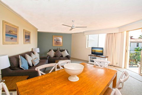 Sandcastles On Currumbin Beach - Accommodation Nelson Bay 3