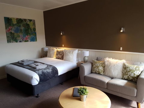 Sandpipers @ Millicent - Accommodation Nelson Bay 0