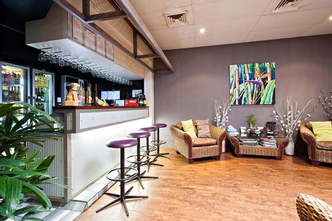 Sarina Motor Inn - Accommodation Nelson Bay 2