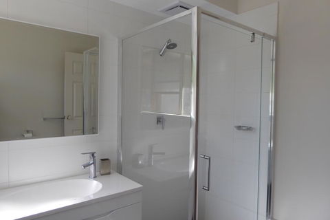 Sea Banksia - Accommodation Nelson Bay 3