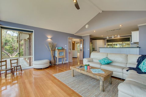 Sea La Vie - Nelson Bay Accommodation.com 3