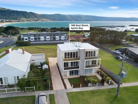SEA NOOK - Seconds From The Beach - Accommodation Nelson Bay 0