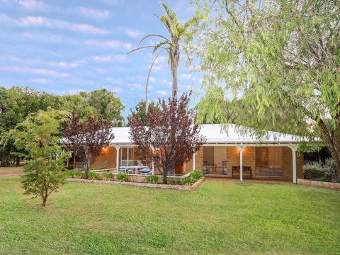 Seabreeze House - So Close To The Beach - Nelsons Bay Accommodation 0