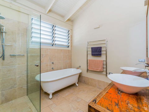 SeaCrest - Plunge Pool And Views! - Accommodation Nelson Bay 3