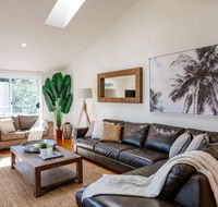 Seagrass House - Modern North Avoca Oasis - Accommodation Nelson Bay