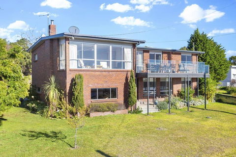 SEASIDE SERENITY 1 - Accommodation Nelson Bay 2