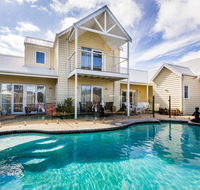 Seaside Spa Retreat - Accommodation Nelson Bay