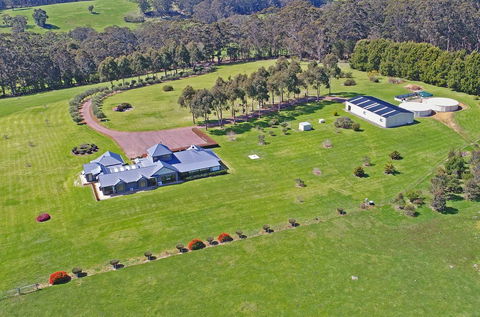 Sensational Heights Bed & Breakfast - Accommodation Nelson Bay 2
