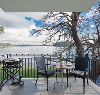 Serene And Stylish Harbourside Apartment - Accommodation Nelson Bay