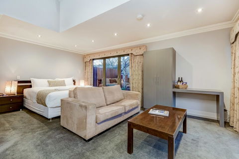 Seymours On Lydiard - Accommodation Nelson Bay 0