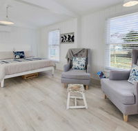 Shearers Cottage - Pet friendly holiday accommodation - Accommodation Nelson Bay