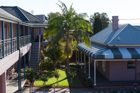 Shellharbour Village Motel - Nelsons Bay Accommodation 0