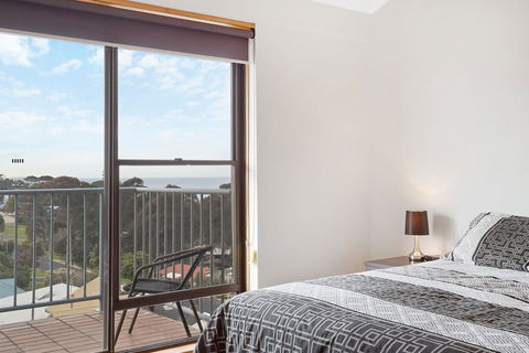 Sheridan Court On Wagonga - Accommodation Nelson Bay 3