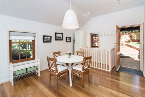 Sherwoode - Nelsons Bay Accommodation 0