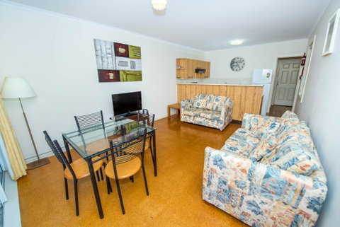 Shoal Bay Avenue, Unit 1/7 - Accommodation Nelson Bay 3