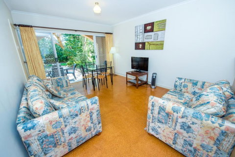 Shoal Bay Avenue, Unit 1/7 - Accommodation Nelson Bay 1