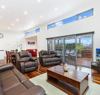 Shore Shanks - Accommodation Nelson Bay