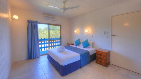 Sky View Units Bowen - Accommodation Nelson Bay 2