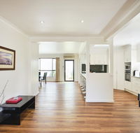 Skymirror Villa - Accommodation Nelson Bay