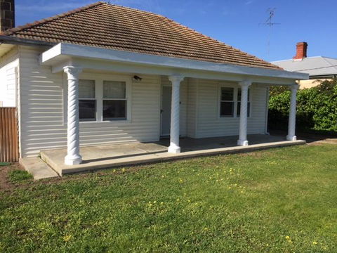 Smith Street Cottage Naracoorte - Accommodation Nelson Bay 0