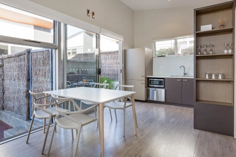 Smiths Beach Resort - Accommodation Nelson Bay 2