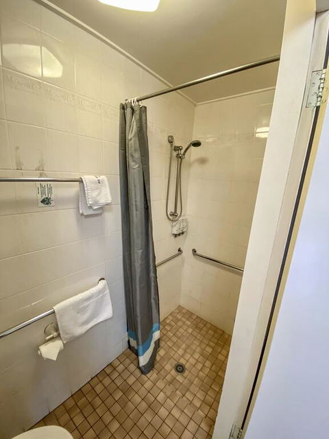 Snow Season Motor Inn - Accommodation Nelson Bay 3