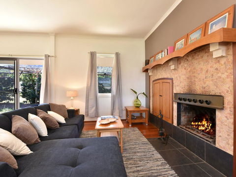 Somerville Wines Farmstay In Broke, Super Cute House On Working Farm. Walk For Miles. - Accommodation Nelson Bay 0