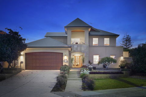 Sorrento Beach Bed & Breakfast - Nelsons Bay Accommodation 0