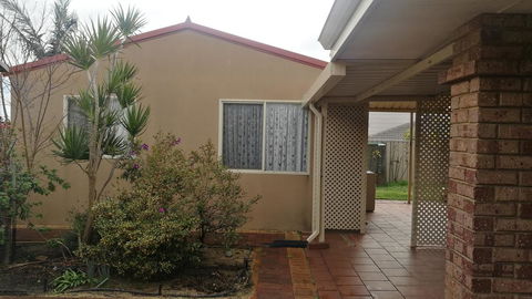 South Lake One Bedroom Villa - Nelsons Bay Accommodation 2