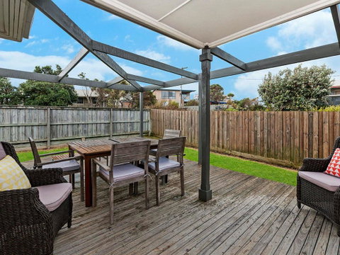 Southern Tides - Accommodation Nelson Bay 2