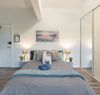 Spacious Studio 2mins to StationShopping Sleeps4 B - Accommodation Nelson Bay