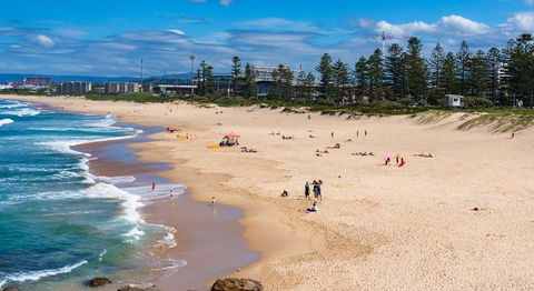 Spacious Townhouse In Wollongong - Accommodation Nelson Bay 2