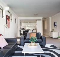 Spacious Two-Bedroom Apartment near Hospital - Accommodation Nelson Bay