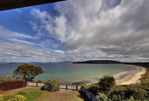 Stones Throw - Accommodation Nelson Bay 1