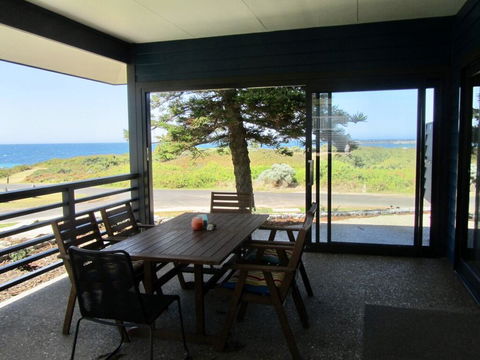 Storm Bay Cottage - Accommodation Nelson Bay 2