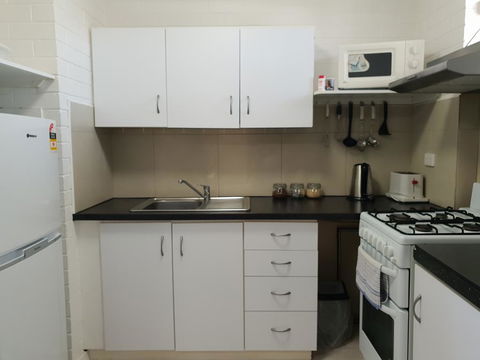 Studio 412 - Ocean And Sunset Views On A Budget - Nelsons Bay Accommodation 3