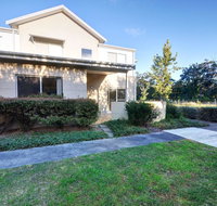 Stunning Holiday Townhouse - Accommodation Nelson Bay