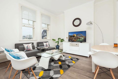STUNNING SYDNEY HOME 8 - Accommodation Nelson Bay 3