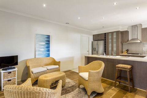 Summer Breeze - Accommodation Nelson Bay 1