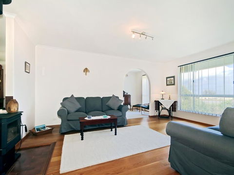 Sun & Sea - Accommodation Nelson Bay 1