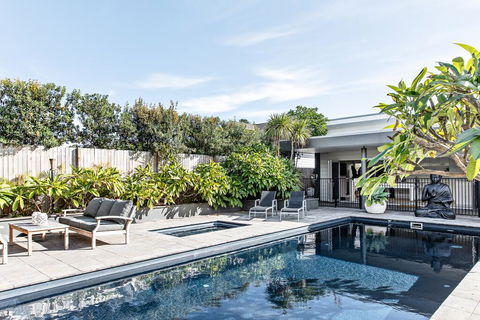 Sundara Beach House - Accommodation Nelson Bay 0