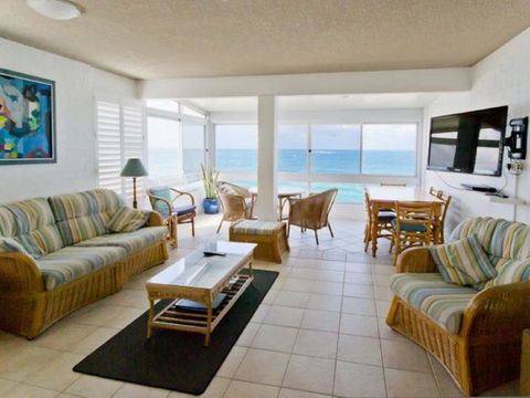 Suncrest 3 - Accommodation Nelson Bay 2