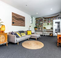 SUNSET BEACH SHACK on SURF - Accommodation Nelson Bay