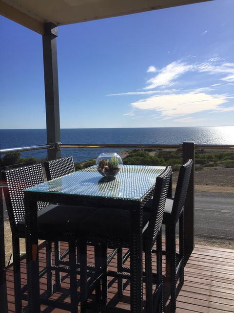 Sunset Cove Beach House - Accommodation Nelson Bay 1