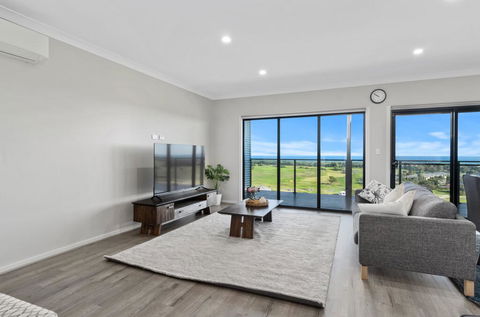Sunset Horizon At Lady Bay - 8 Huntingdale Drive - Accommodation Nelson Bay 2