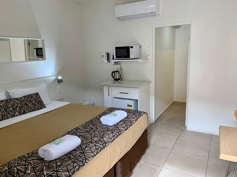 Surf Beach Motel Coffs - Accommodation Nelson Bay 1