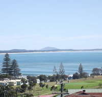 Surf Break  Ocean Break - Nelsons Bay Accommodation