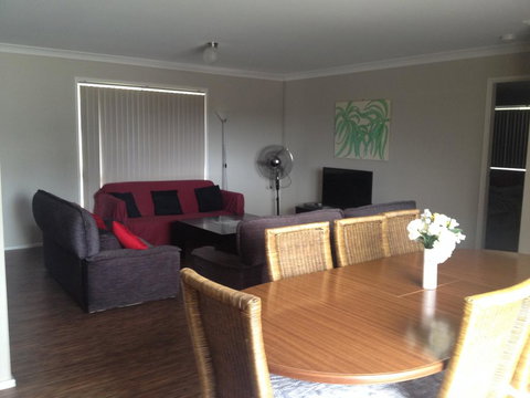 Surf Mist - Nelsons Bay Accommodation 2